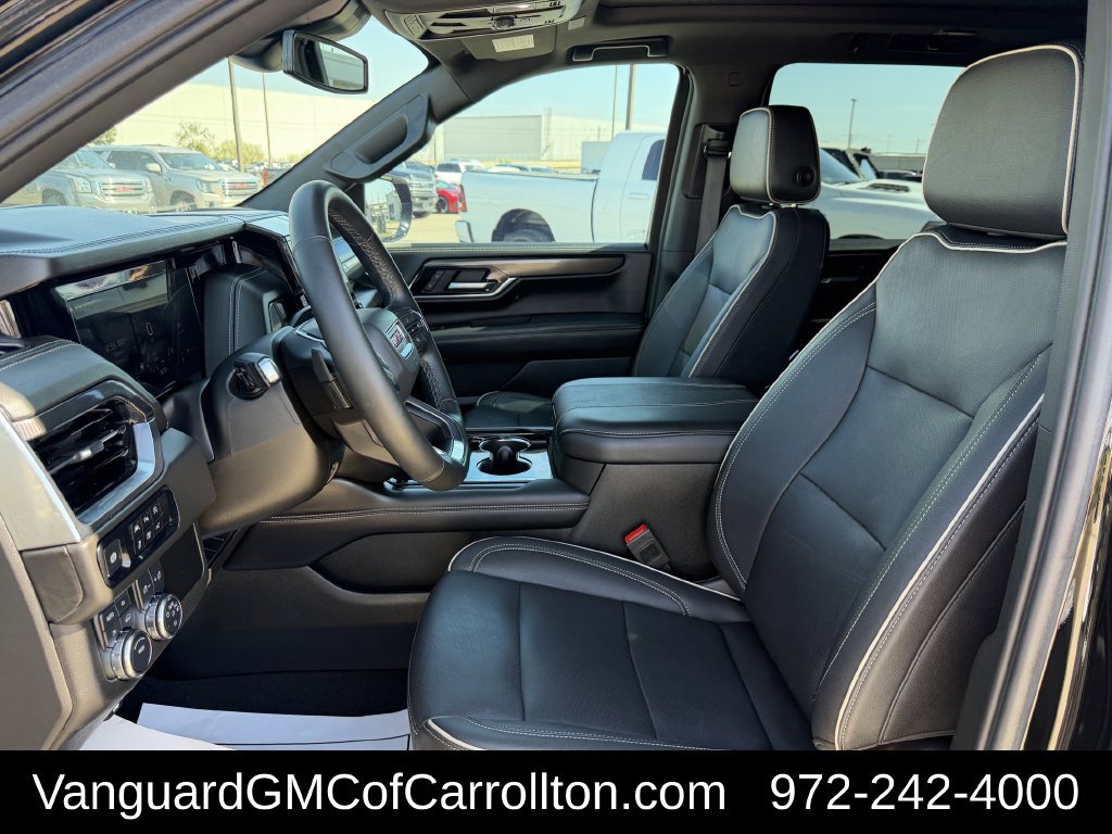 Used 2025 GMC Yukon Elevation w/ LPO, Yukon Black Package AWD/4WD image 29