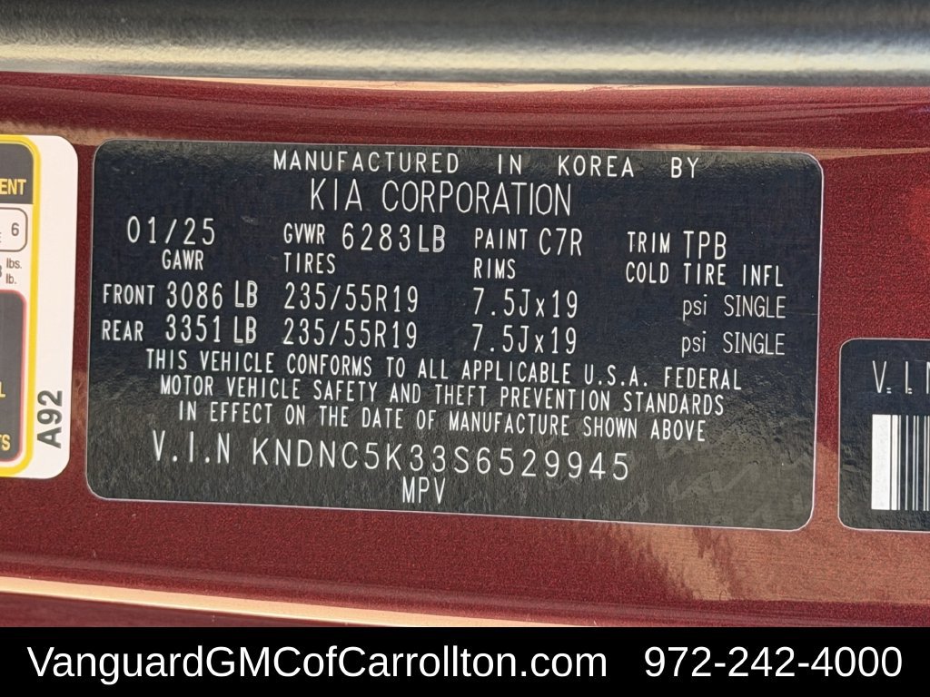Used 2025 Kia Carnival EX FWD image 34