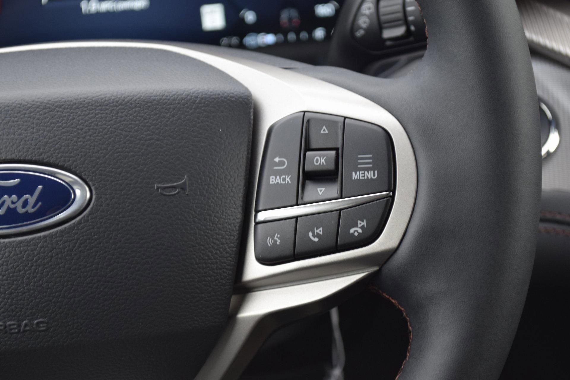 New 2026 Ford Explorer Active w/ Active Comfort Package image 10