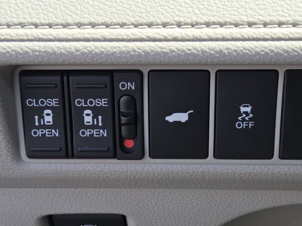 Certified 2026 Honda Odyssey EX-L image 15