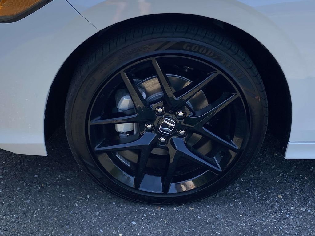 New 2025 Honda Civic Sport image 7