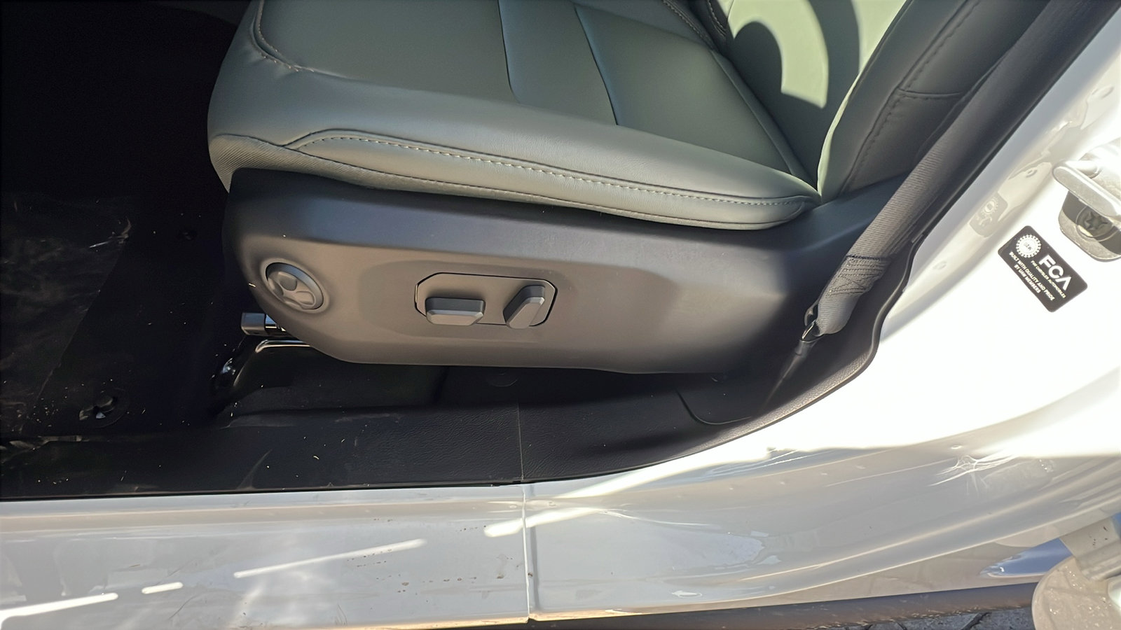 New 2026 Jeep Gladiator Mojave image 17