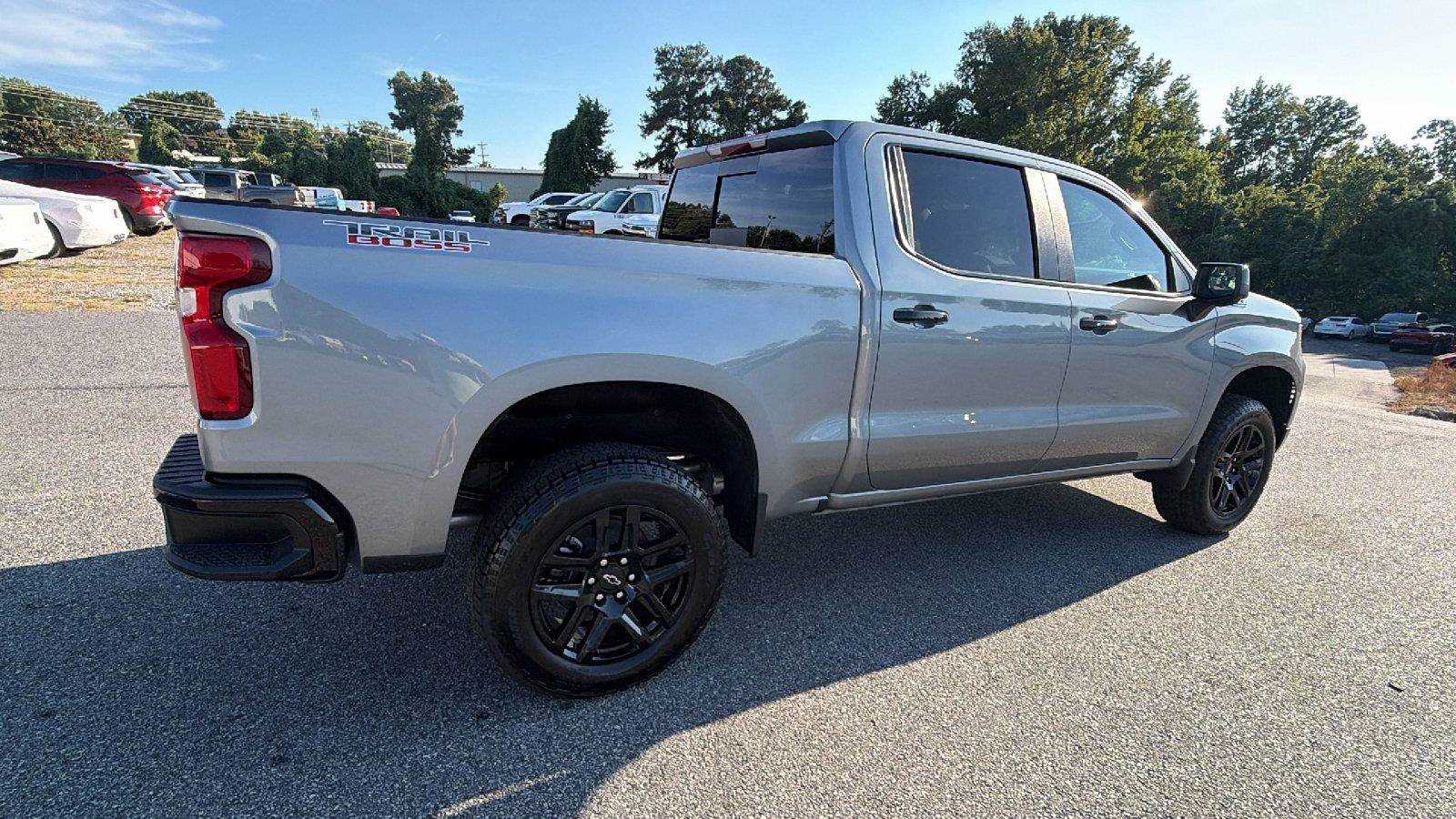 New 2026 Chevrolet Silverado 1500 LT Trail Boss w/ LT Trail Boss Premium Package AWD/4WD image 9