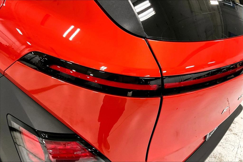 Certified 2025 Hyundai Kona SEL image 29