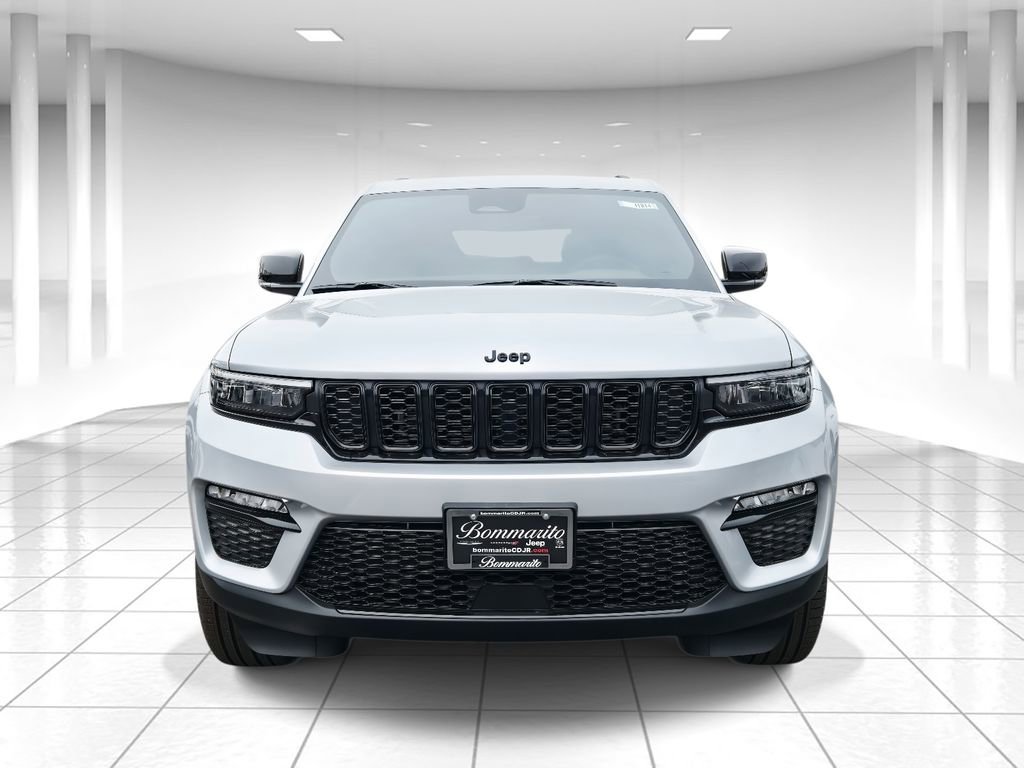 New 2025 Jeep Grand Cherokee Limited w/ Black Appearance Package image 8