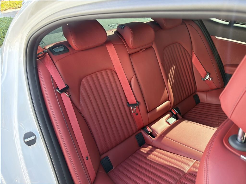 Used 2023 Genesis G70 2.0T w/ Sport Prestige Package image 27