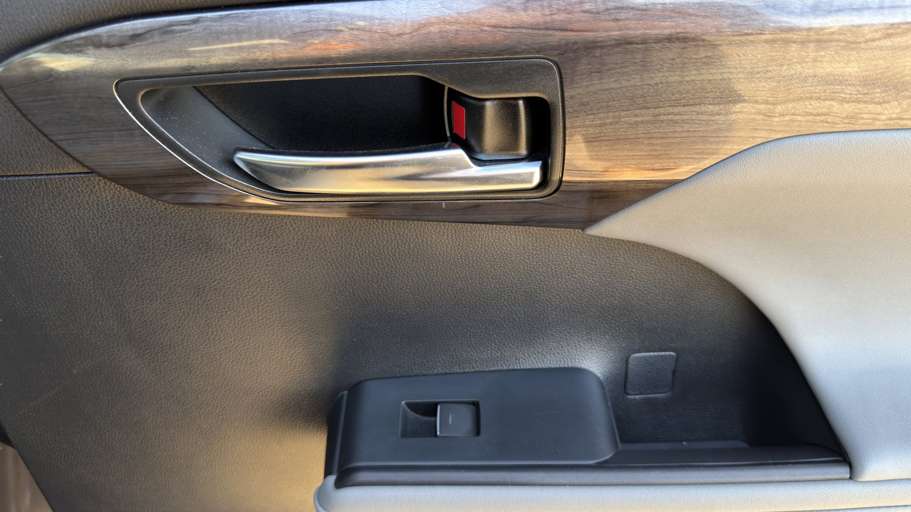 Used 2021 Toyota Highlander Platinum image 48