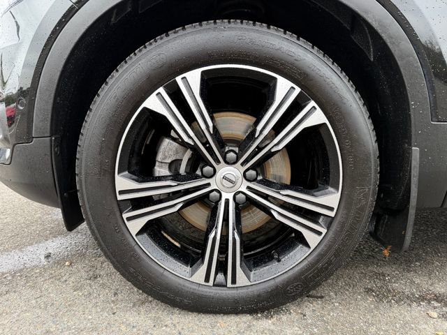 Used 2021 Volvo XC40 T5 Inscription w/ Protection Package image 31