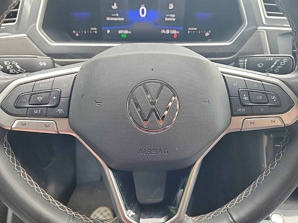 Used 2022 Volkswagen Tiguan SE AWD/4WD image 18