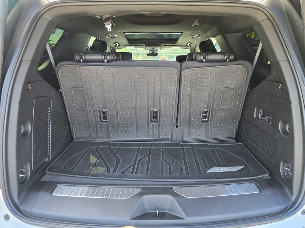Used 2023 Chevrolet Tahoe High Country AWD/4WD image 20