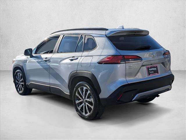 Used 2024 Toyota Corolla Cross XLE image 7