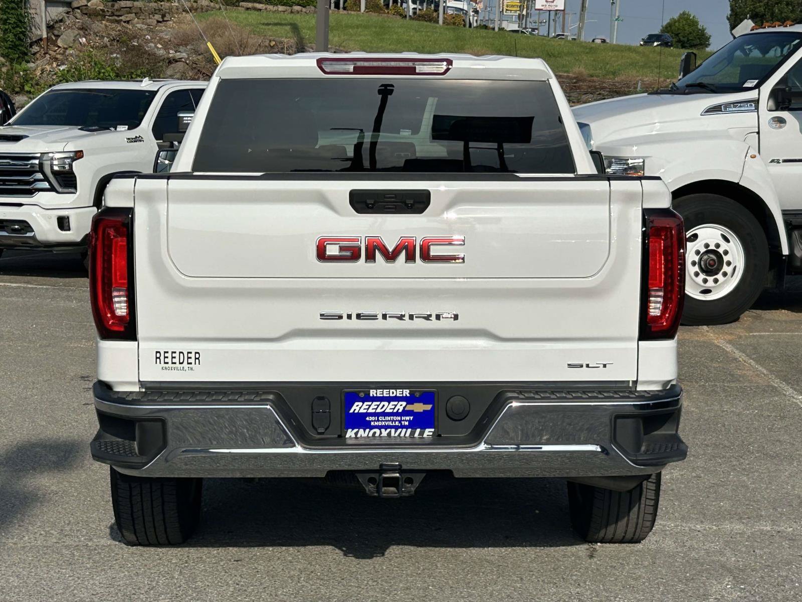 Used 2026 GMC Sierra 1500 SLT AWD/4WD image 6