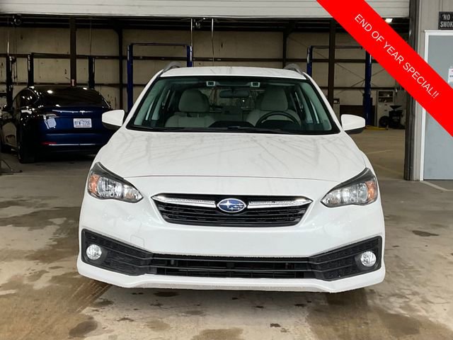 Used 2022 Subaru Impreza Premium image 2