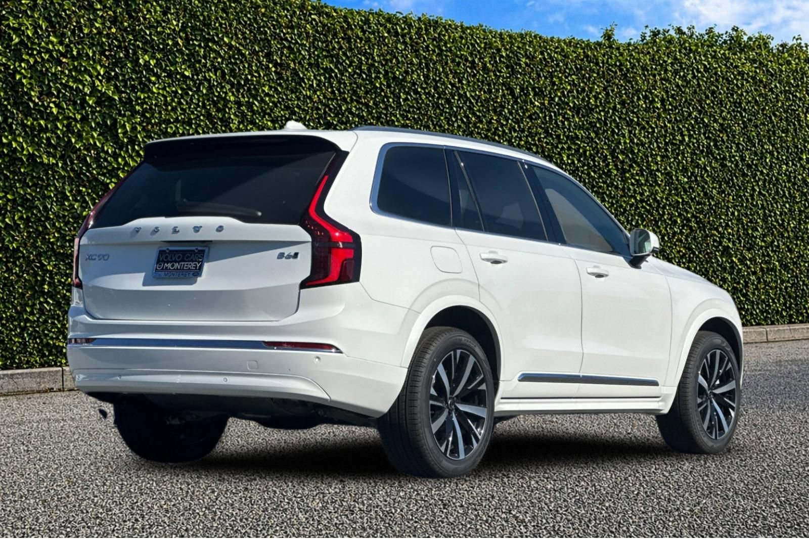 New 2026 Volvo XC90 B6 Core AWD/4WD image 6