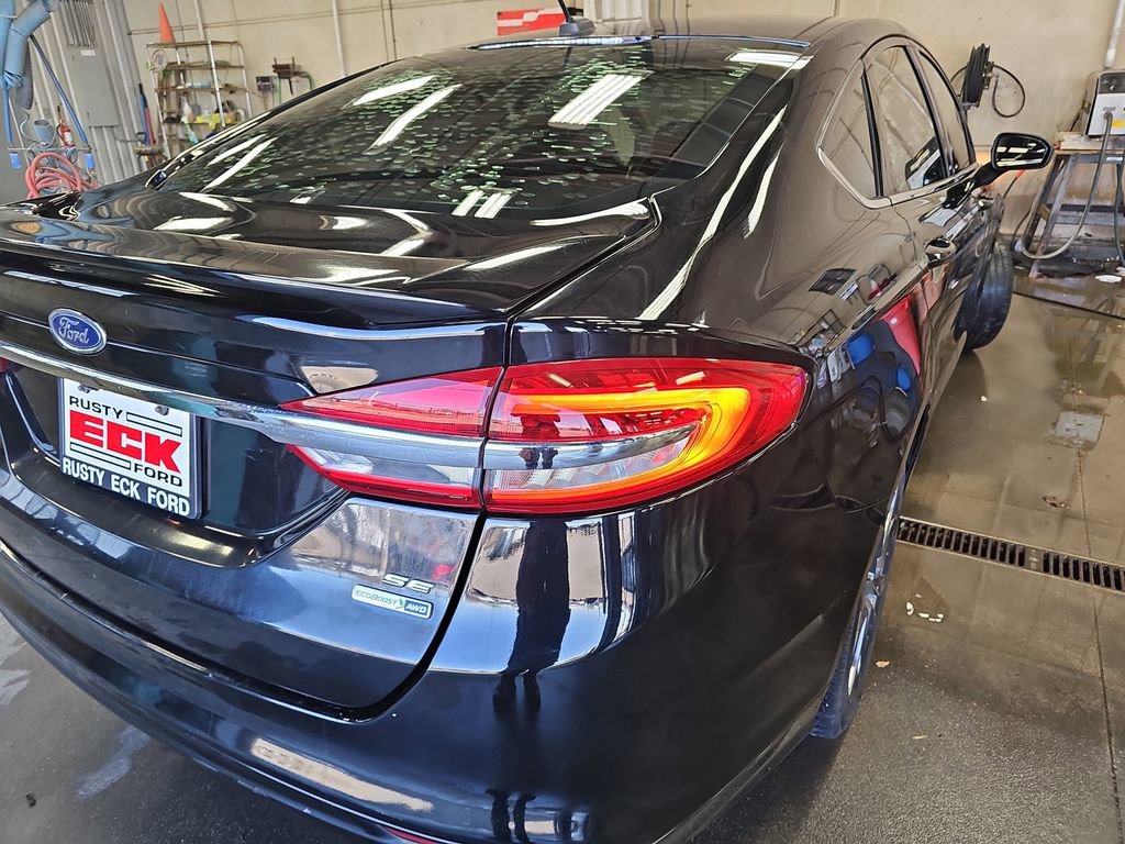 Used 2018 Ford Fusion SE w/ Equipment Group 201A image 32