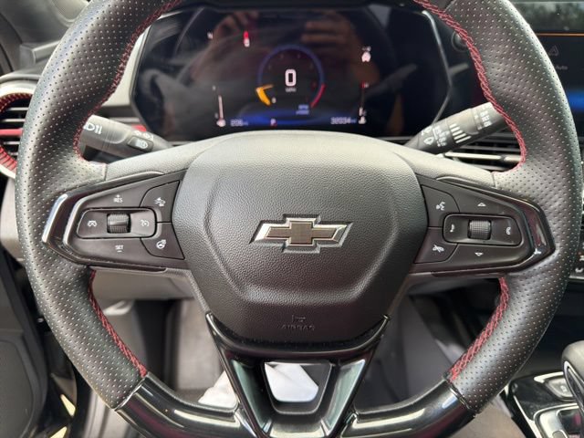 Used 2024 Chevrolet Trax RS w/ Sunroof Package FWD image 27
