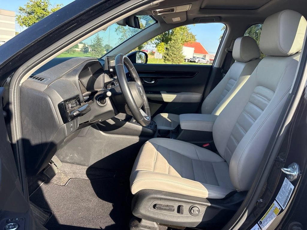 Used 2025 Honda CR-V EX-L image 16
