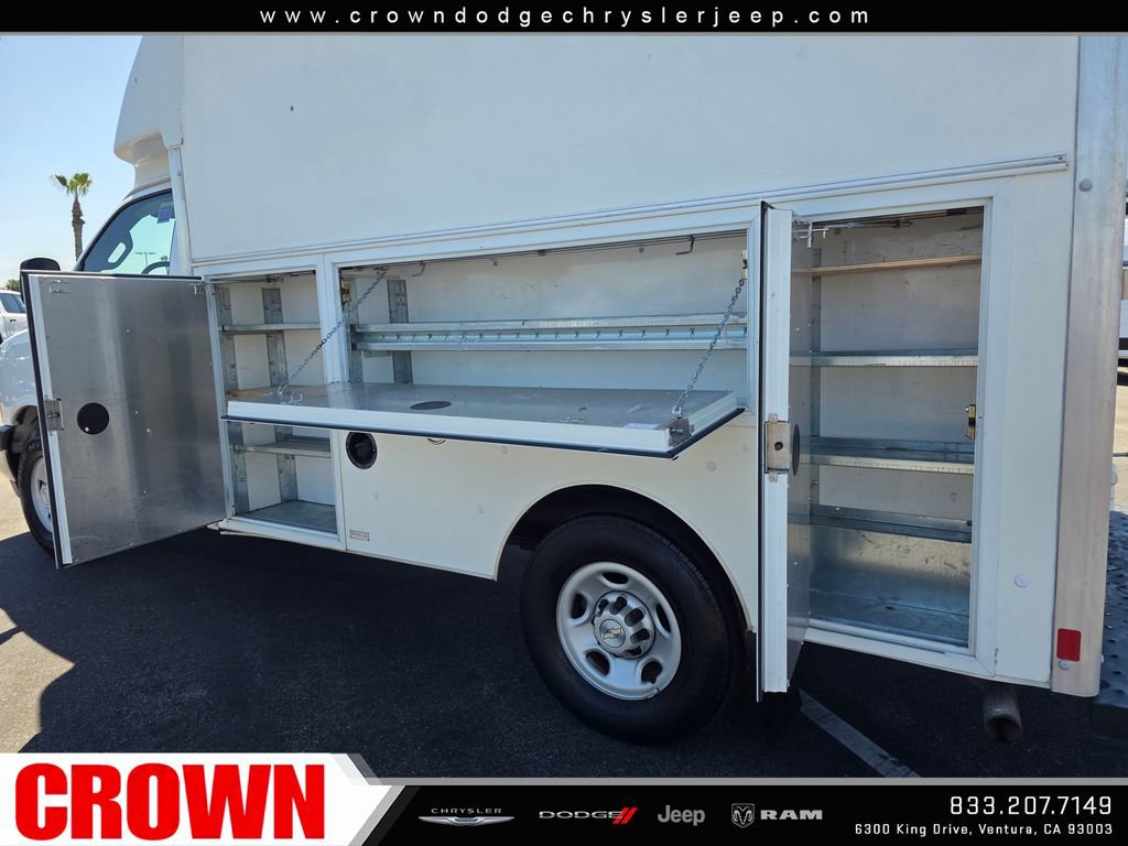 Used 2021 Chevrolet Express 3500 w/ Power Convenience Package RWD image 11