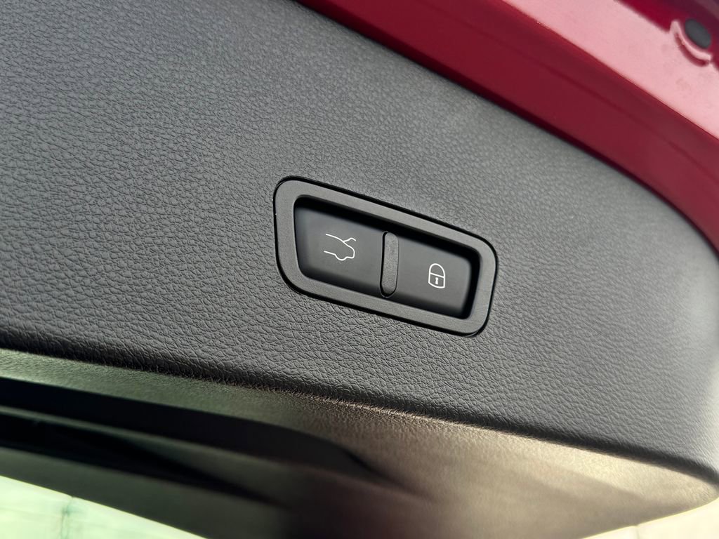 Used 2024 Alfa Romeo Tonale Veloce AWD/4WD image 17