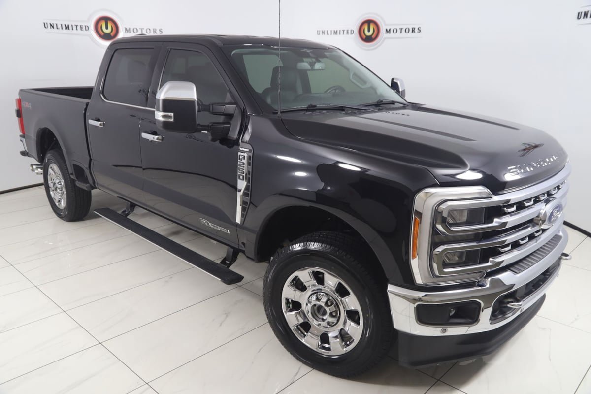 Used 2023 Ford F250 Lariat w/ Lariat Ultimate Package AWD/4WD image 17