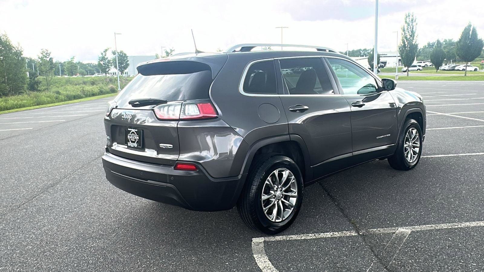 Used 2019 Jeep Cherokee Latitude Plus w/ Comfort/Convenience Group image 6