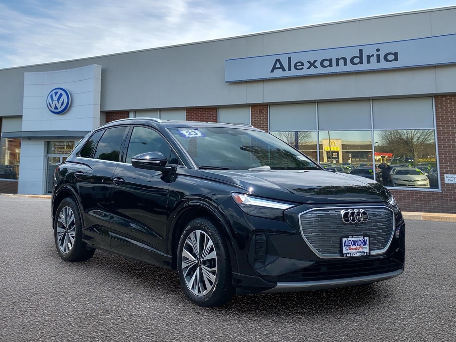 Used 2023 Audi Q4 e-tron Premium Plus w/ Premium Plus
