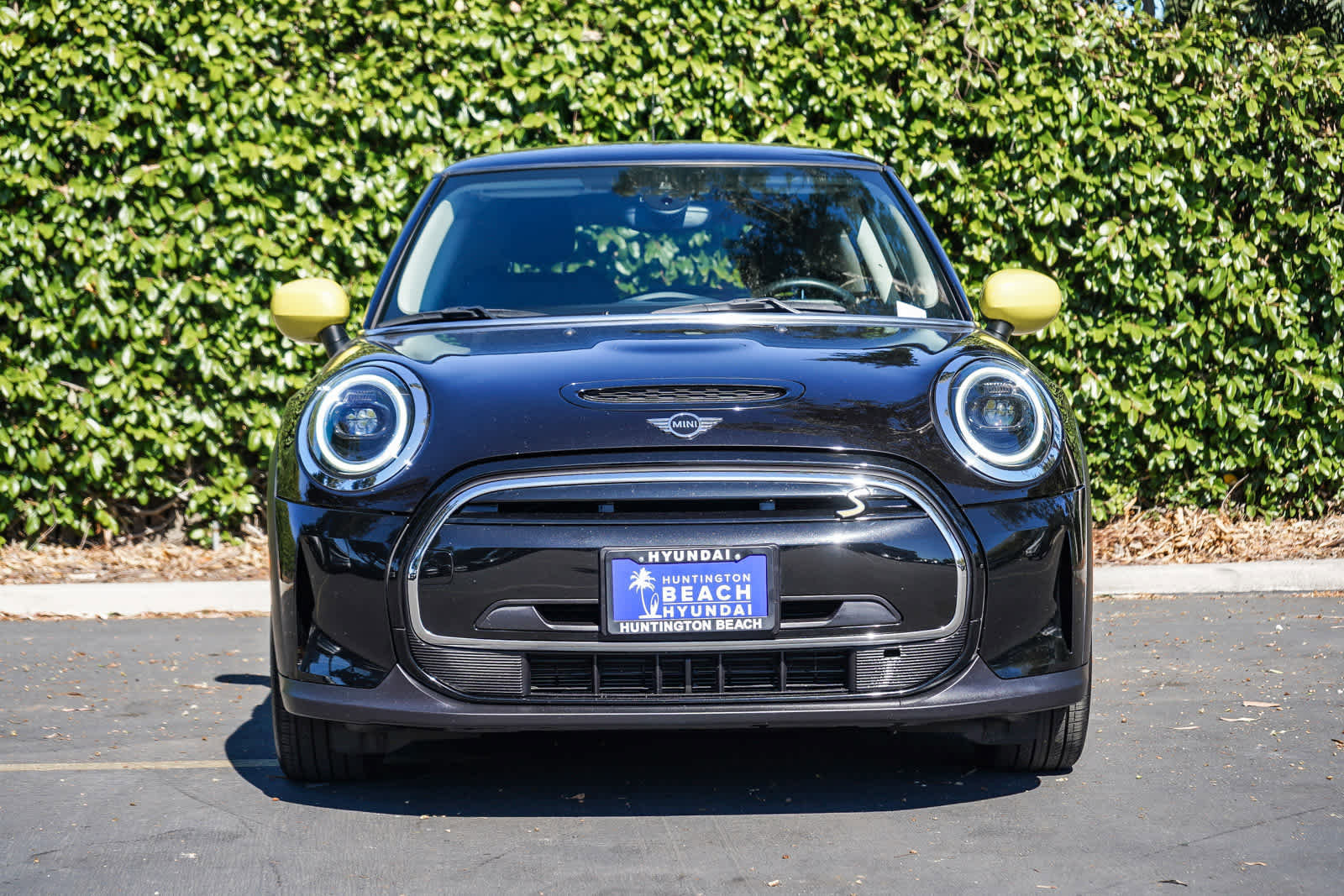 Used 2022 MINI Cooper SE FWD image 2