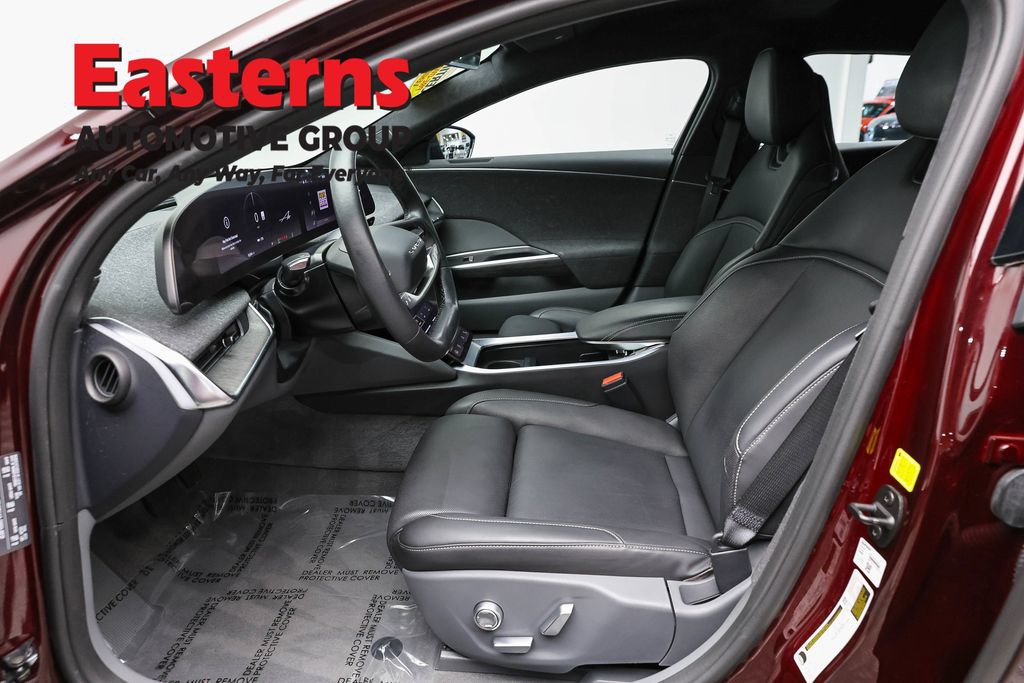 Used 2024 Lucid Air Pure RWD image 13