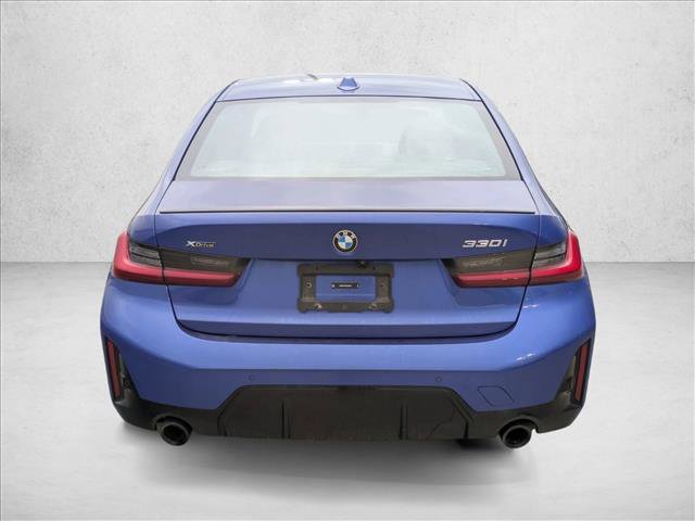 Used 2023 BMW 330i xDrive Sedan w/ M Sport Package image 6