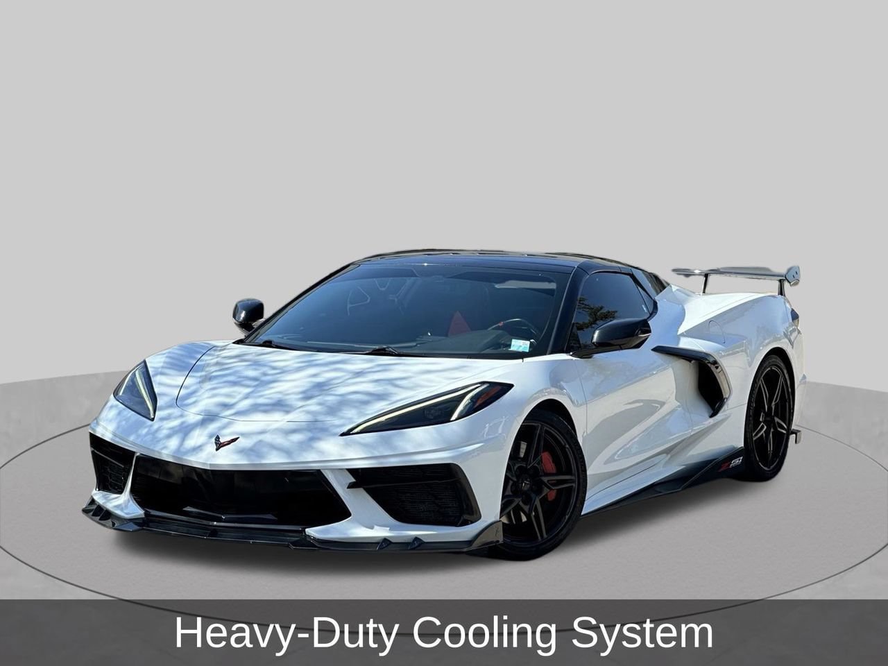 Used 2021 Chevrolet Corvette Stingray Convertible w/ Z51 Performance Package RWD image 9