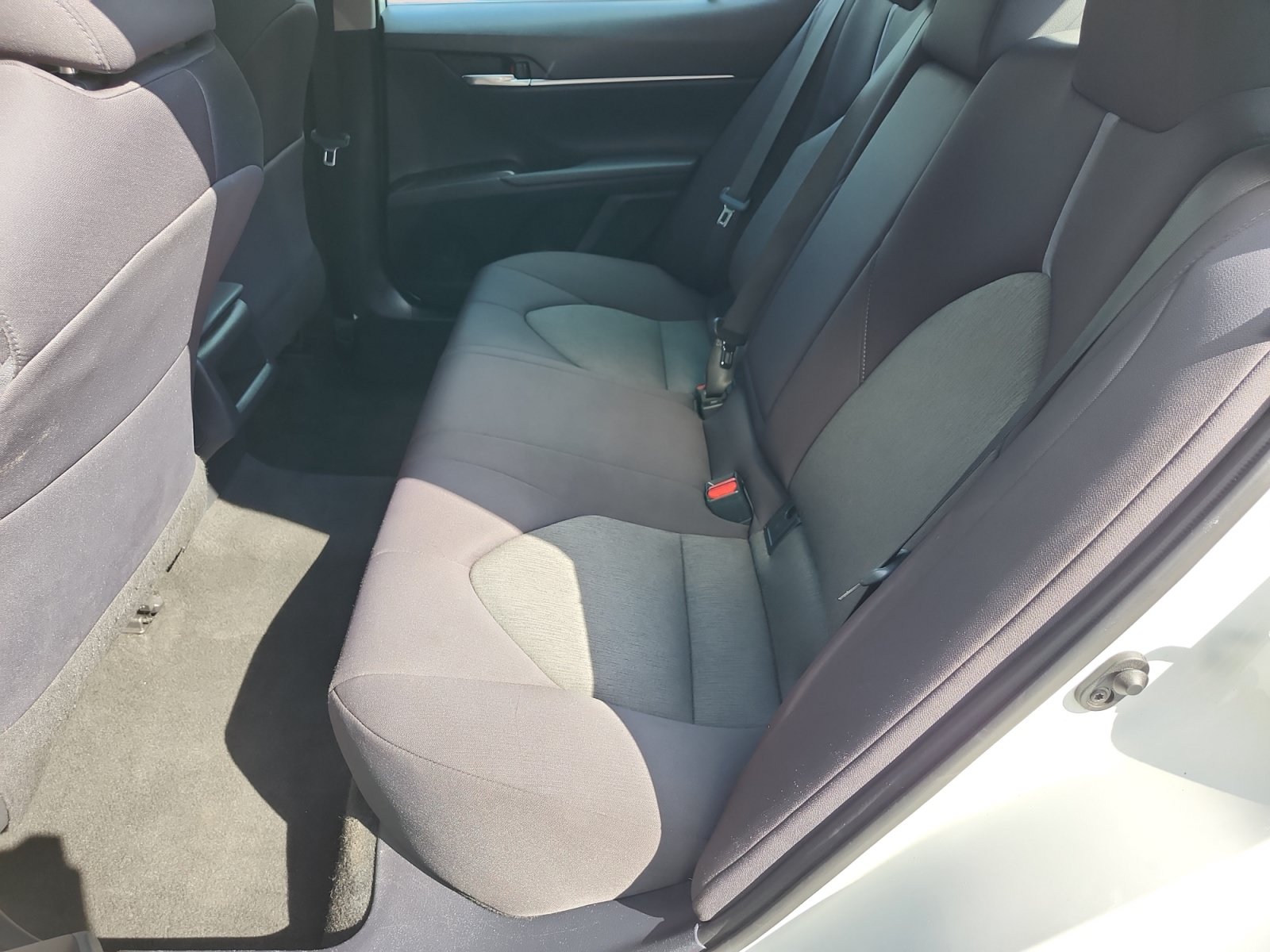 Used 2021 Toyota Camry LE FWD image 13