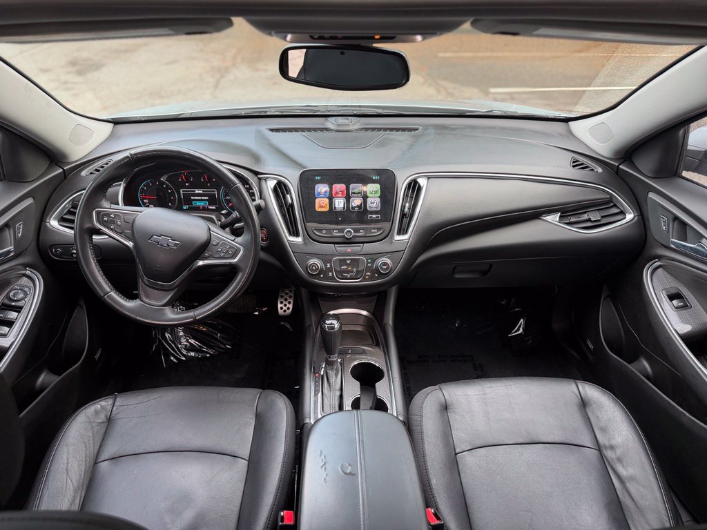 Used 2016 Chevrolet Malibu LT w/ Leather Package FWD image 21