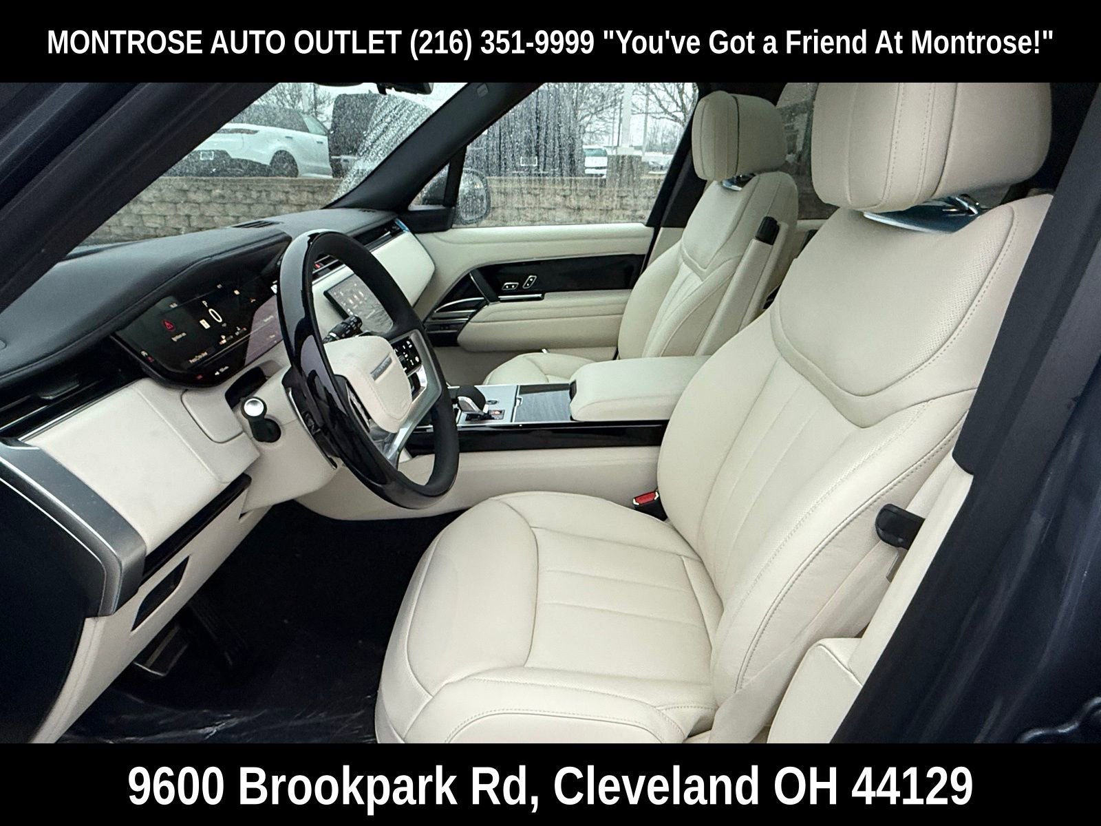 New 2026 Land Rover Range Rover SE image 12