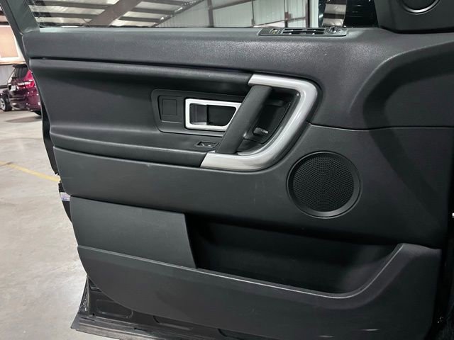 Used 2019 Land Rover Discovery Sport SE AWD/4WD image 21