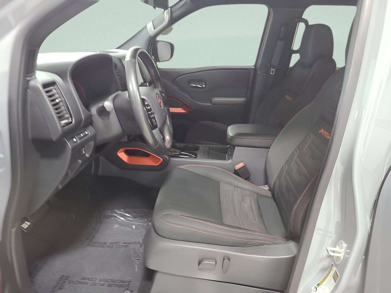 Used 2023 Nissan Frontier PRO-4X w/ Pro Convenience Package AWD/4WD image 17