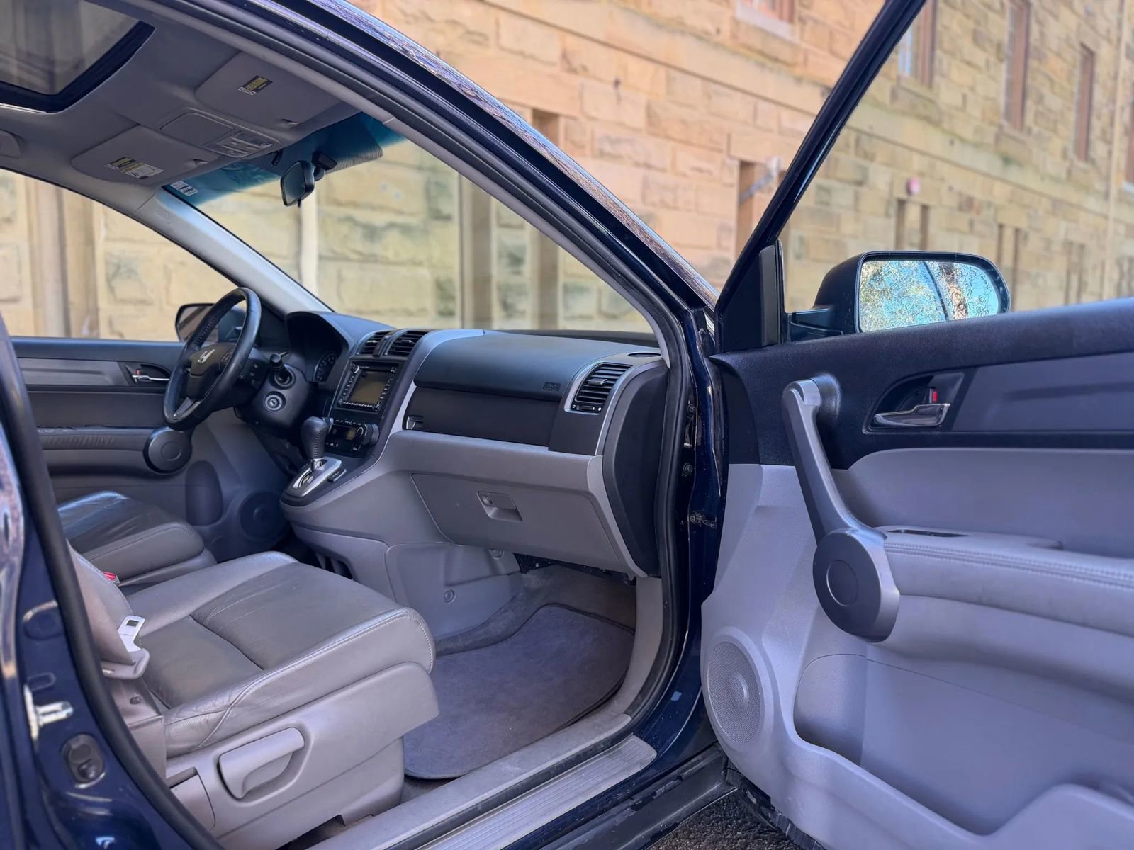 Used 2008 Honda CR-V EX-L image 32