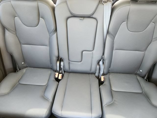 Certified 2025 Volvo XC90 B6 Core w/ Protection Package Premier AWD/4WD image 14