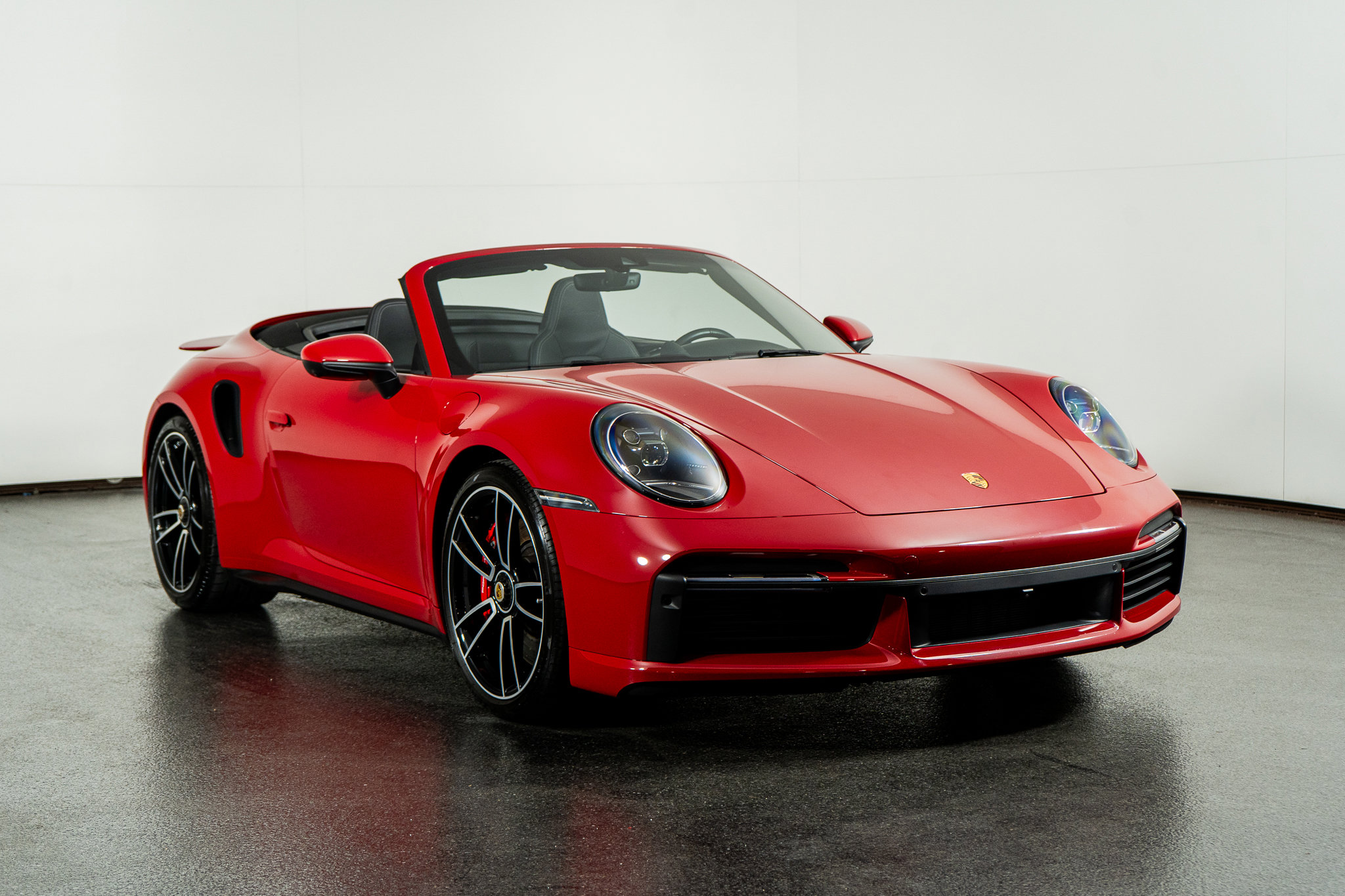 Used 2024 Porsche 911 Turbo image 5