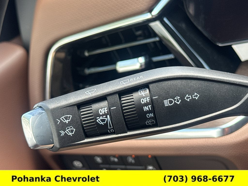 New 2026 Chevrolet Suburban High Country AWD/4WD image 10