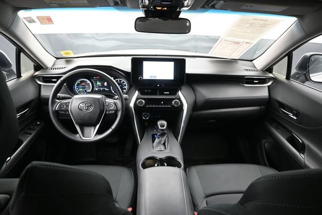 Certified 2024 Toyota Venza LE AWD/4WD image 27