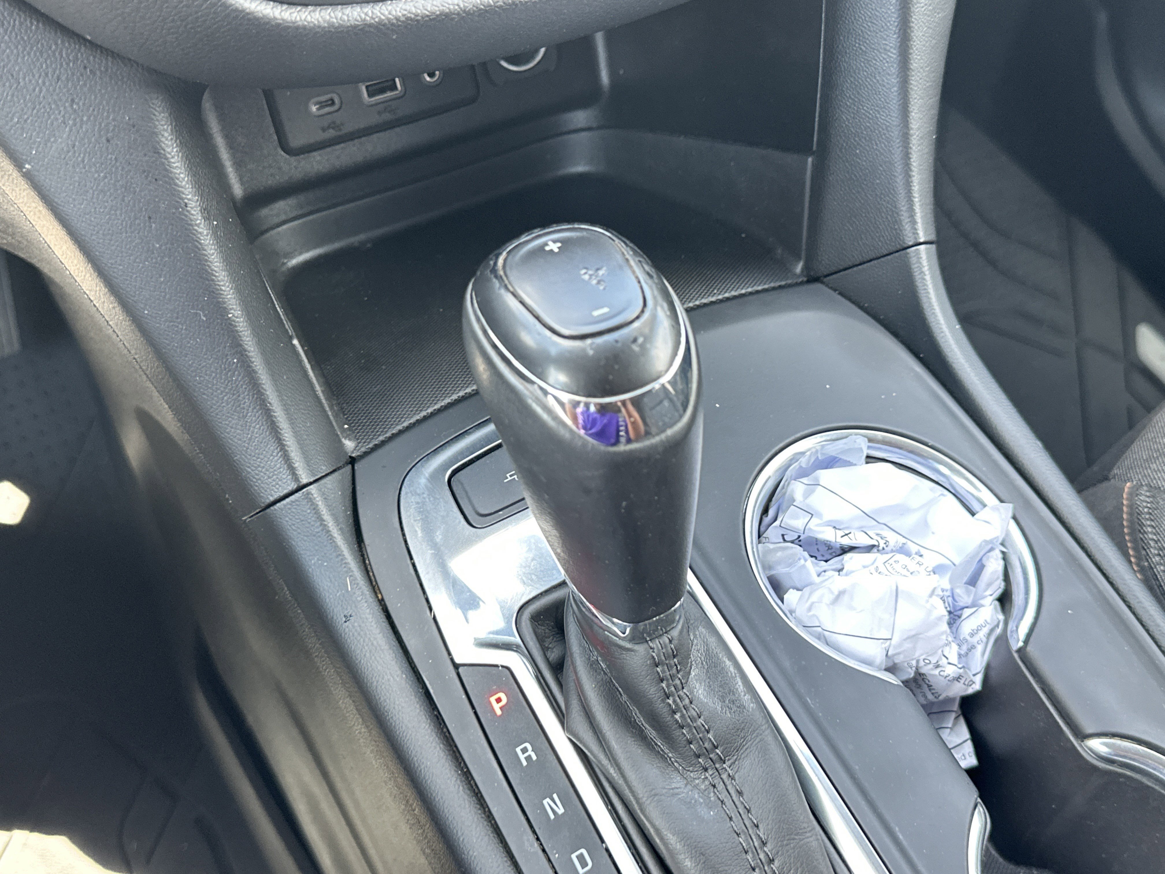 Used 2019 Chevrolet Equinox LT w/ Sun & Navigation Package image 32