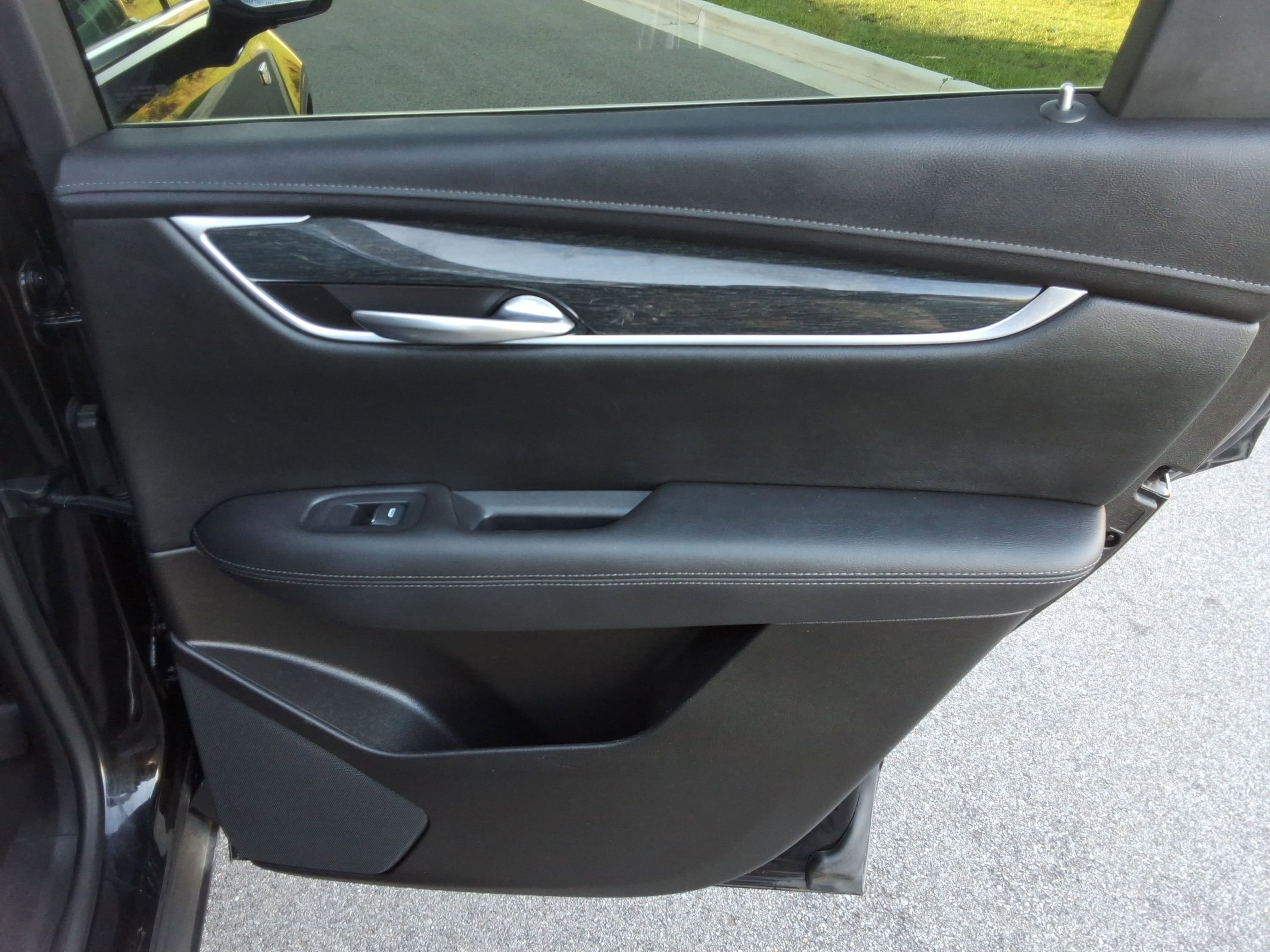 Used 2021 Cadillac XT5 Premium Luxury image 25