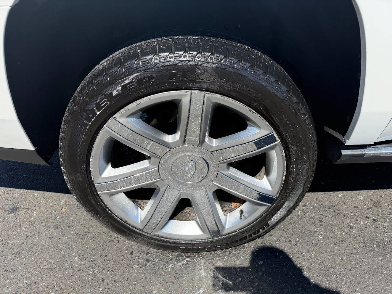 Used 2017 Cadillac Escalade ESV Premium Luxury image 9