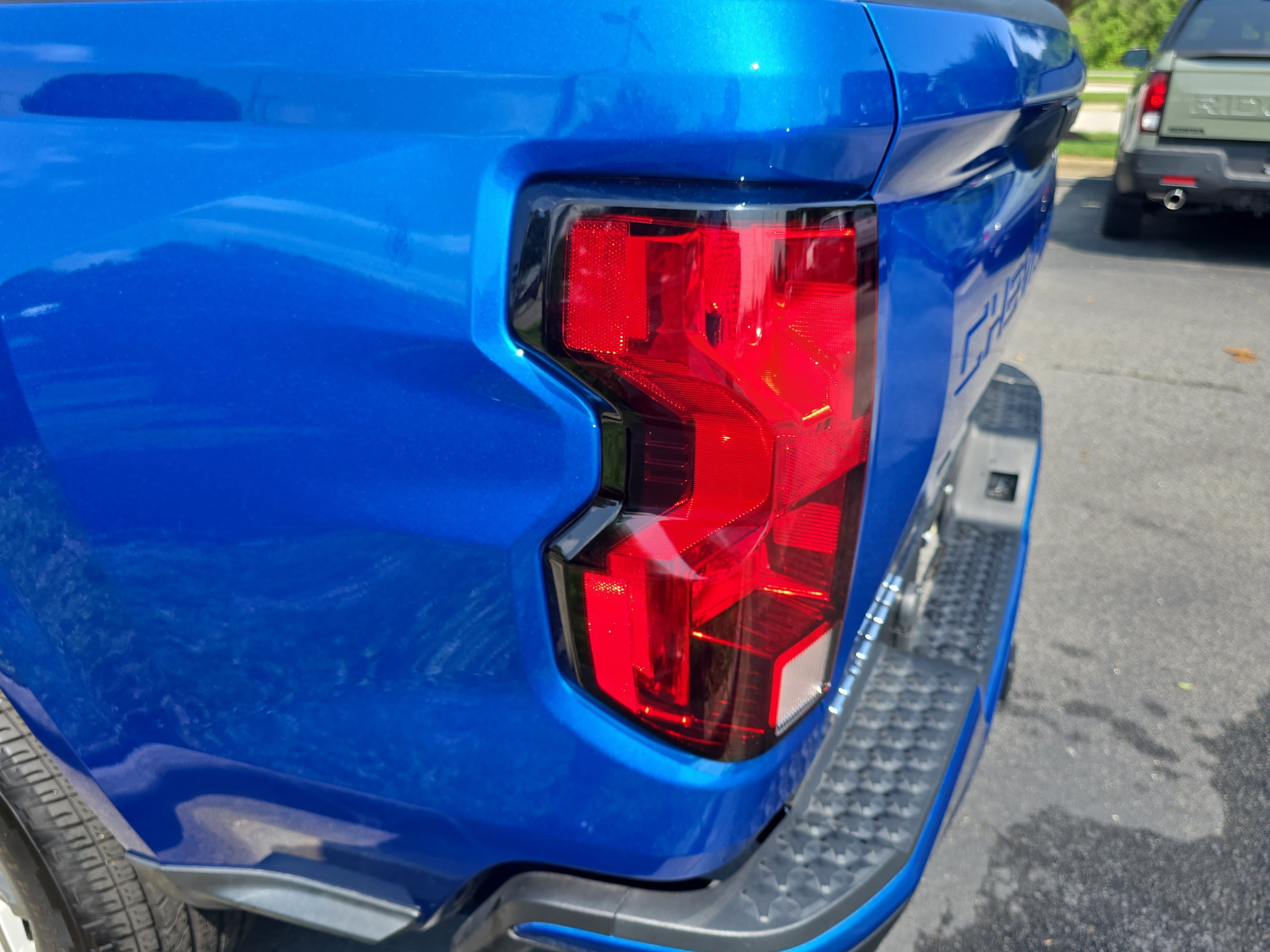 Used 2024 Chevrolet Colorado LT w/ LT Convenience Package II RWD image 35