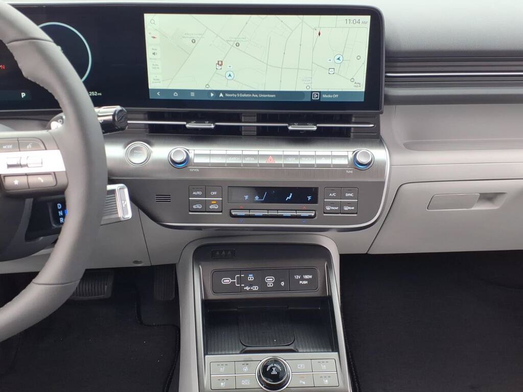 New 2026 Hyundai Kona Limited AWD/4WD image 9