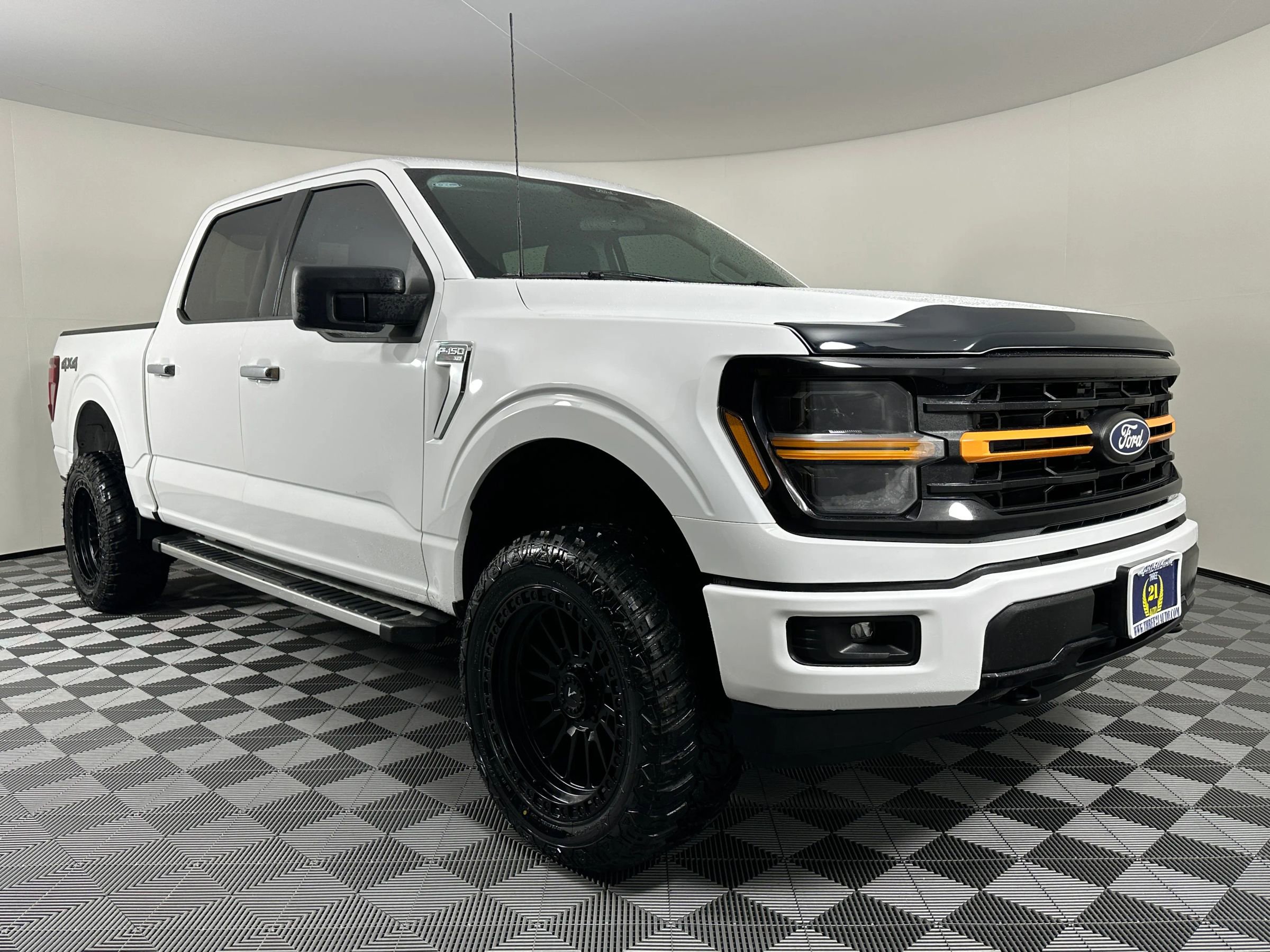Used 2025 Ford F150 XLT w/ Equipment Group 301A Standard image 7