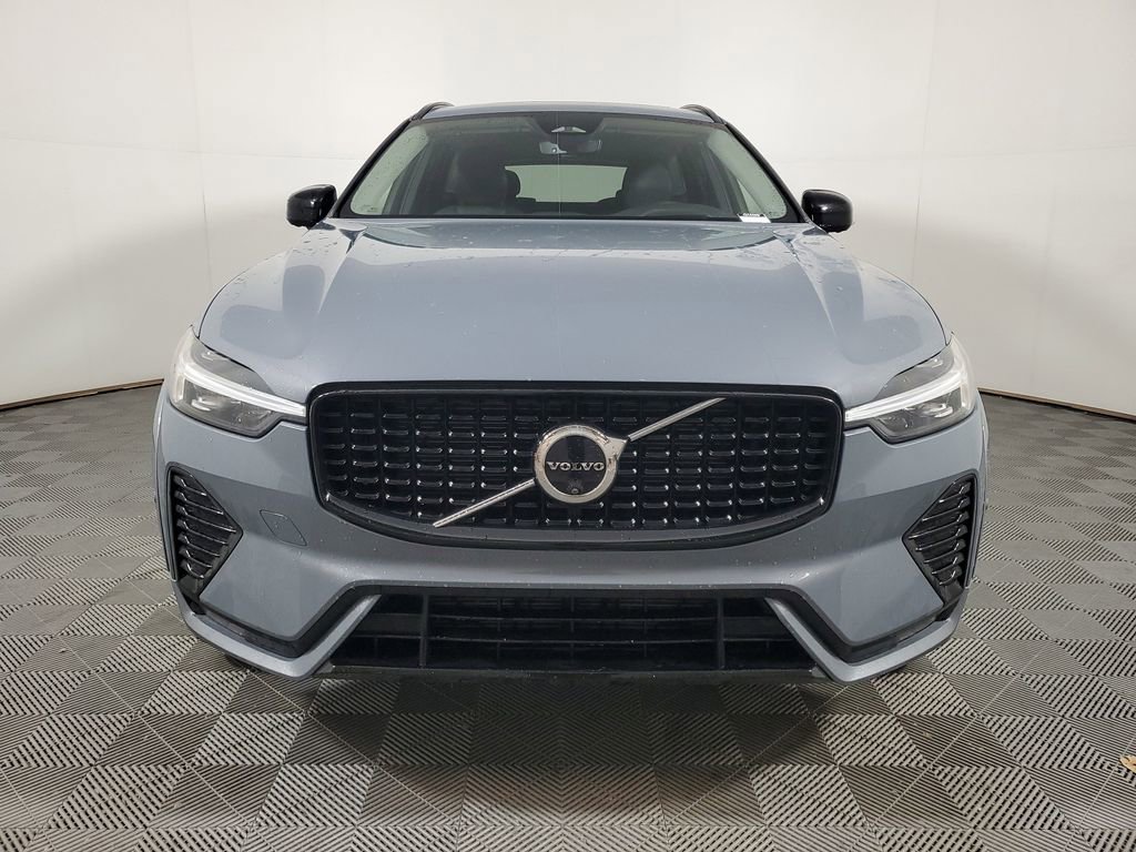 Certified 2024 Volvo XC60 B5 Ultimate w/ Protection Package Premier AWD/4WD image 2