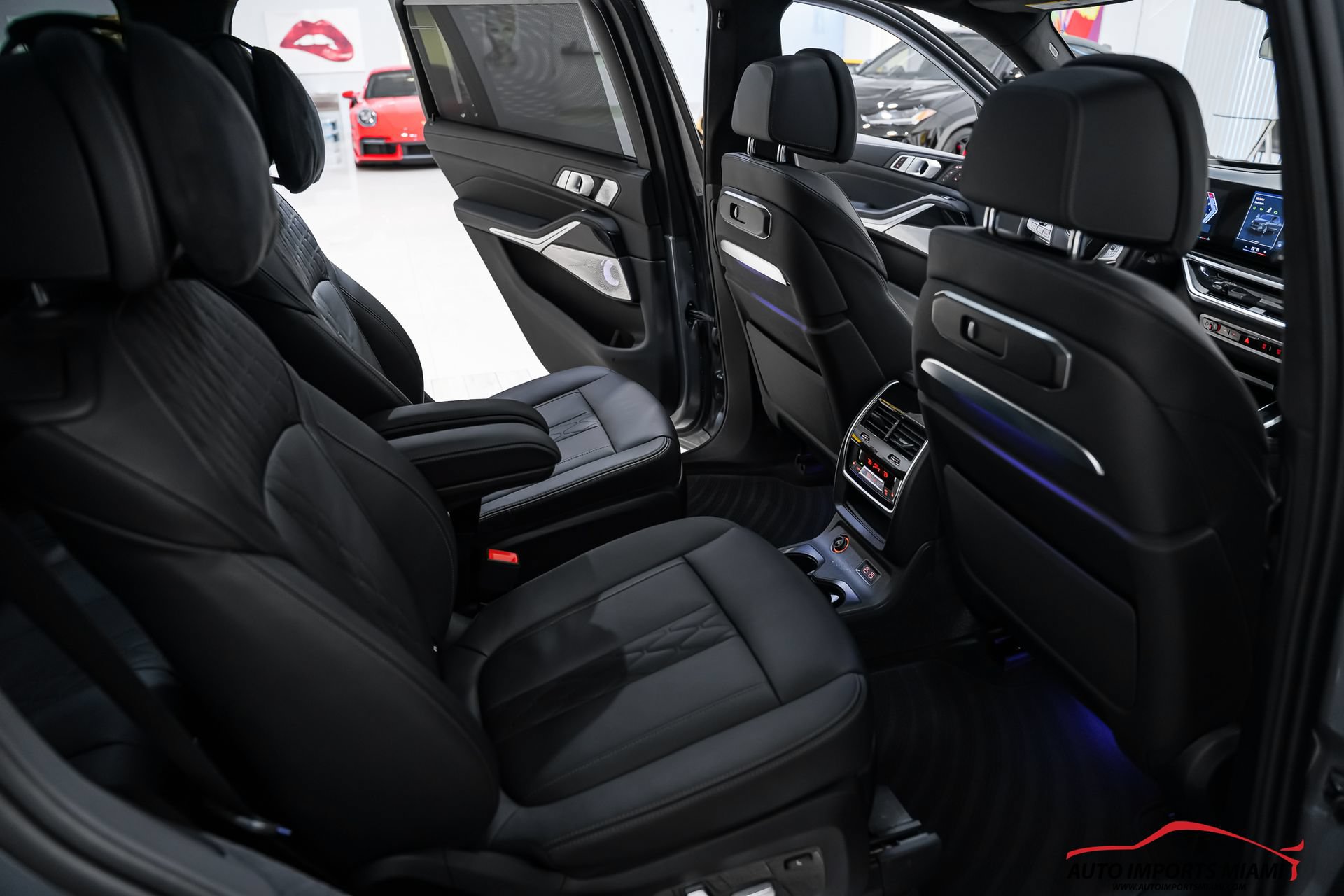 Used 2024 BMW ALPINA XB7 AWD/4WD image 56