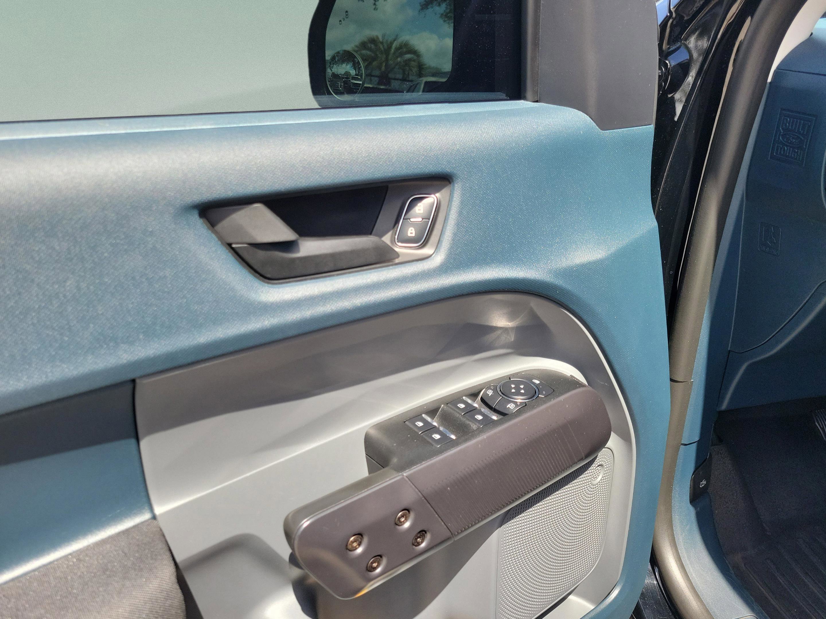 Used 2025 Ford Maverick XL w/ Equipment Group 102A image 6