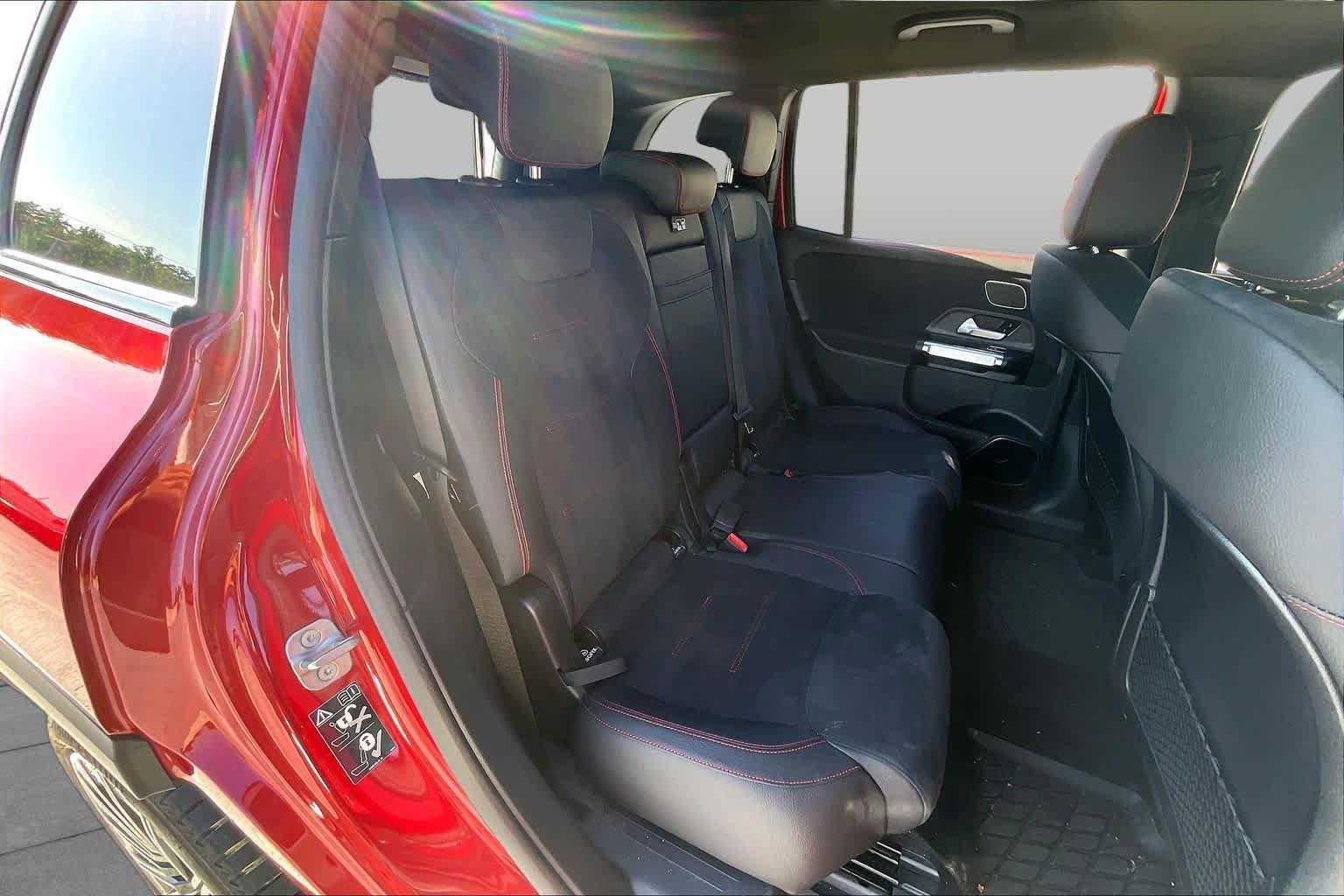 Used 2025 Mercedes-Benz GLB 250 image 19